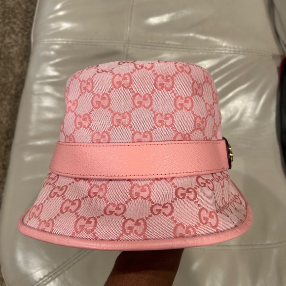 Pink Gucci bucket hat - Picture 2 of 4
